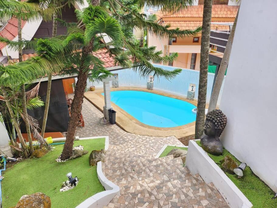 Natthika Pool Villa Patong Экстерьер фото